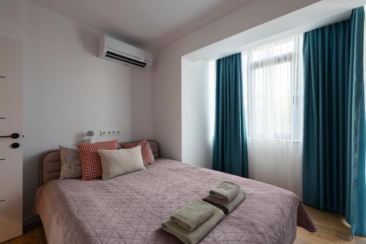 Opal Beachfront Apartment Varna Bagian luar foto