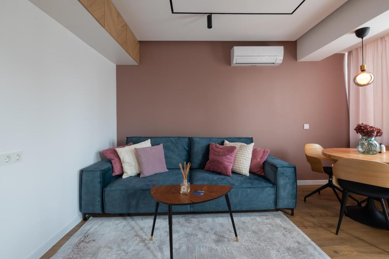 Opal Beachfront Apartment Varna Bagian luar foto